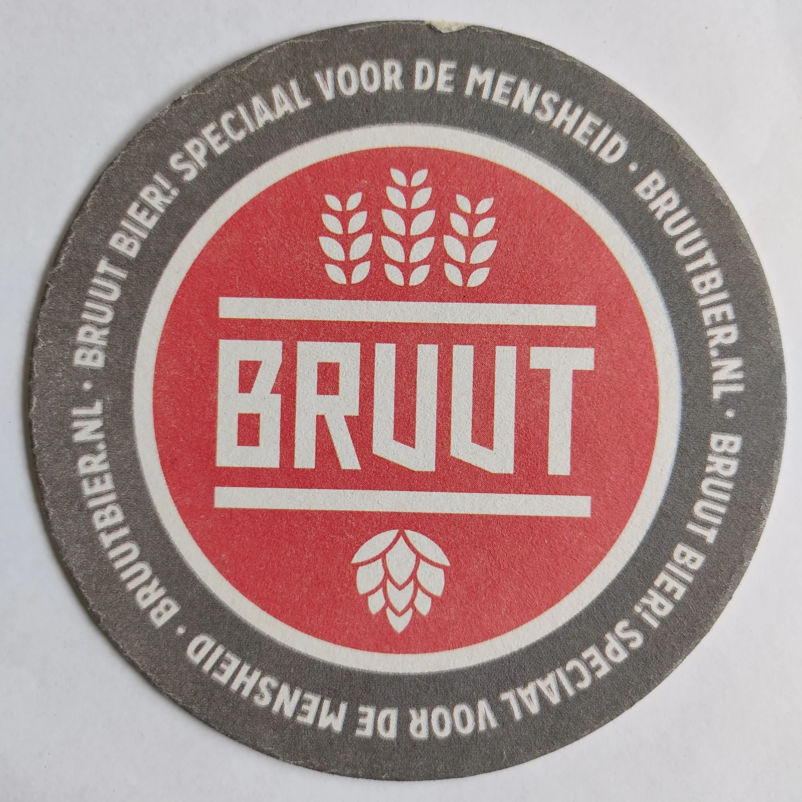 Anverso de BRUUT #1