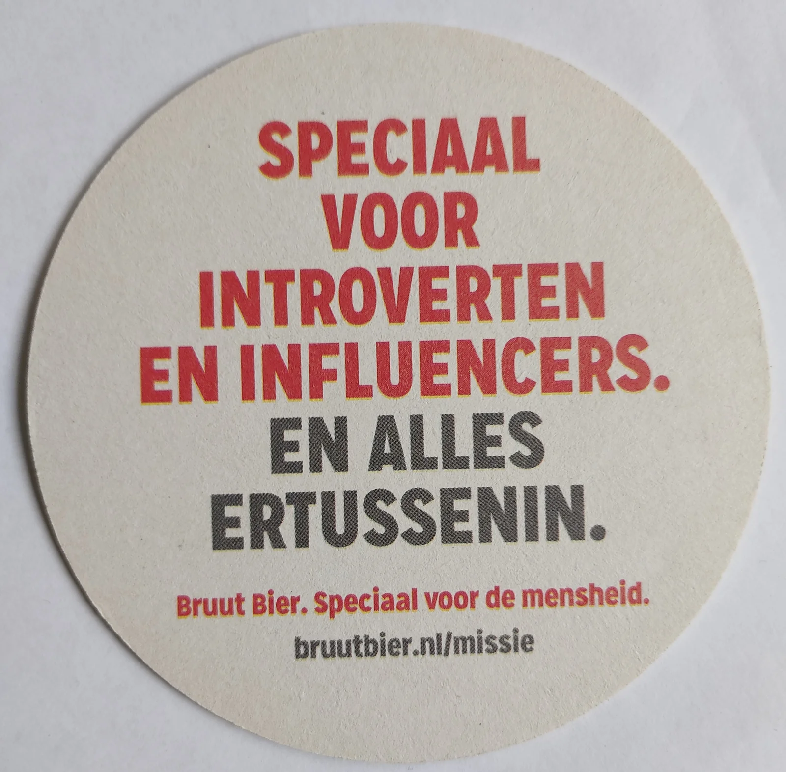 Reverso de BRUUT #1